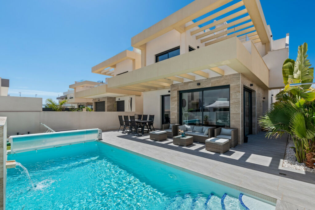 Detached Villa Los Montesinos Alicante - image 43