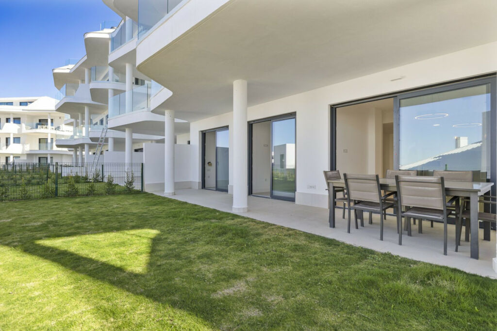 Ground Floor Apartment Fuengirola Málaga - image 7