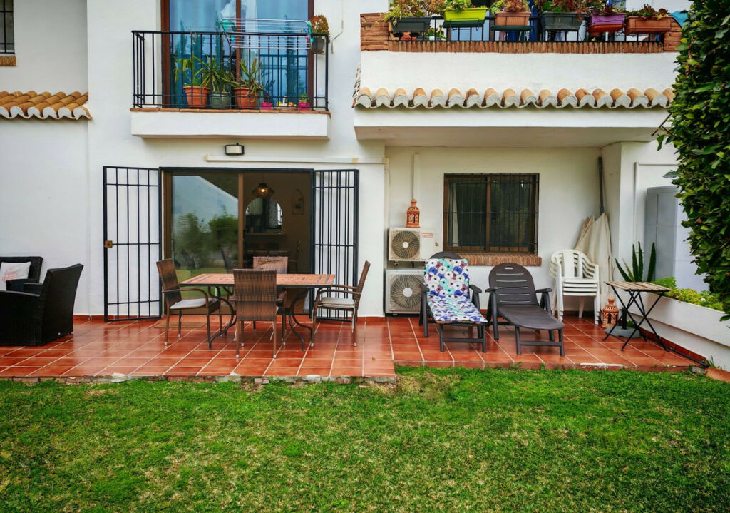 Ground Floor Apartment Riviera del Sol Málaga - image 2