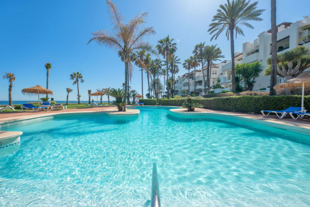 Ground Floor Apartment Estepona Málaga - image 6
