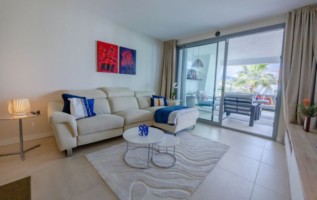 Middle Floor Apartment Estepona Málaga - image 19