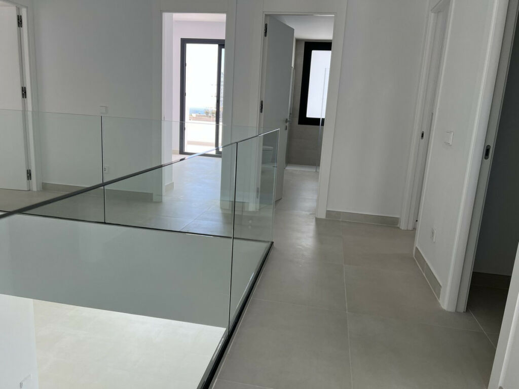 Detached Villa Fuengirola Málaga - image 16