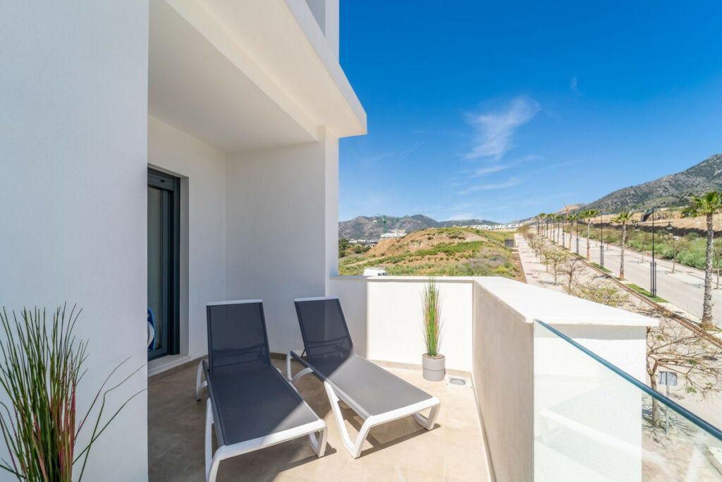 Middle Floor Apartment Fuengirola Málaga - image 20