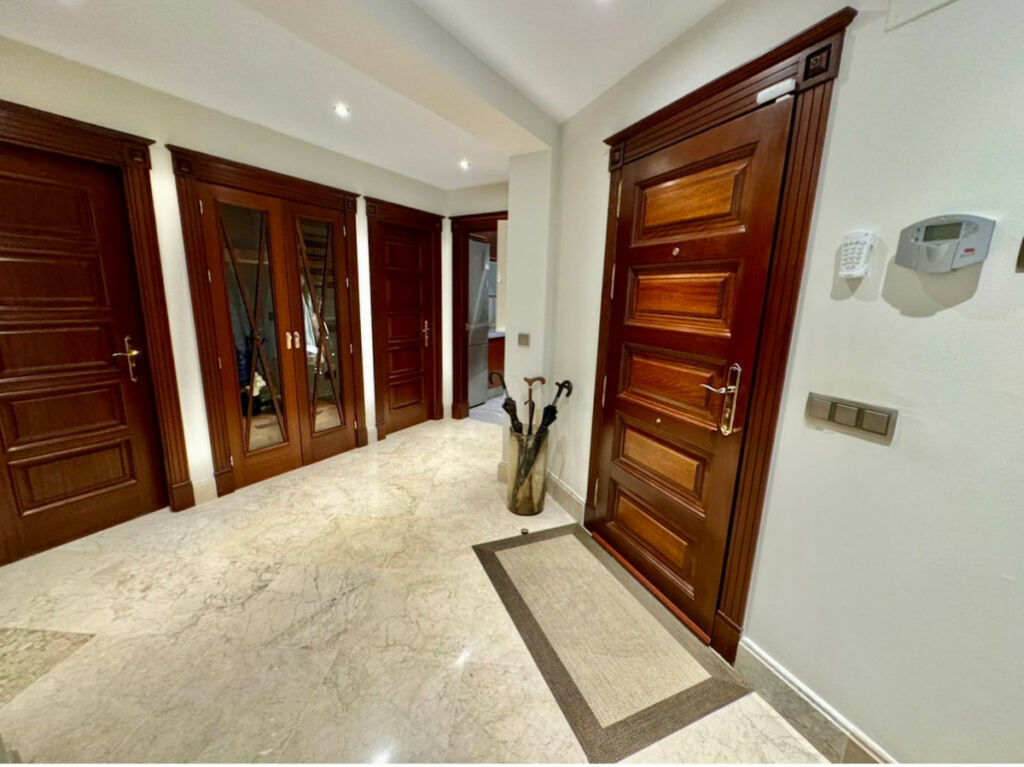 Ground Floor Apartment San Pedro de Alcántara Málaga - image 21