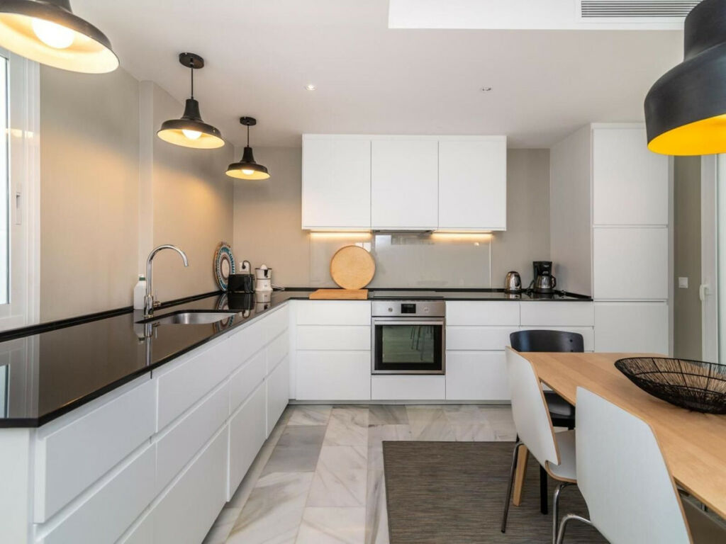 Penthouse Nueva Andalucía Málaga - image 20