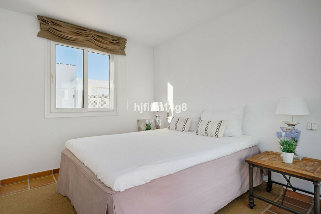Penthouse Duplex Nueva Andalucía Málaga - image 20