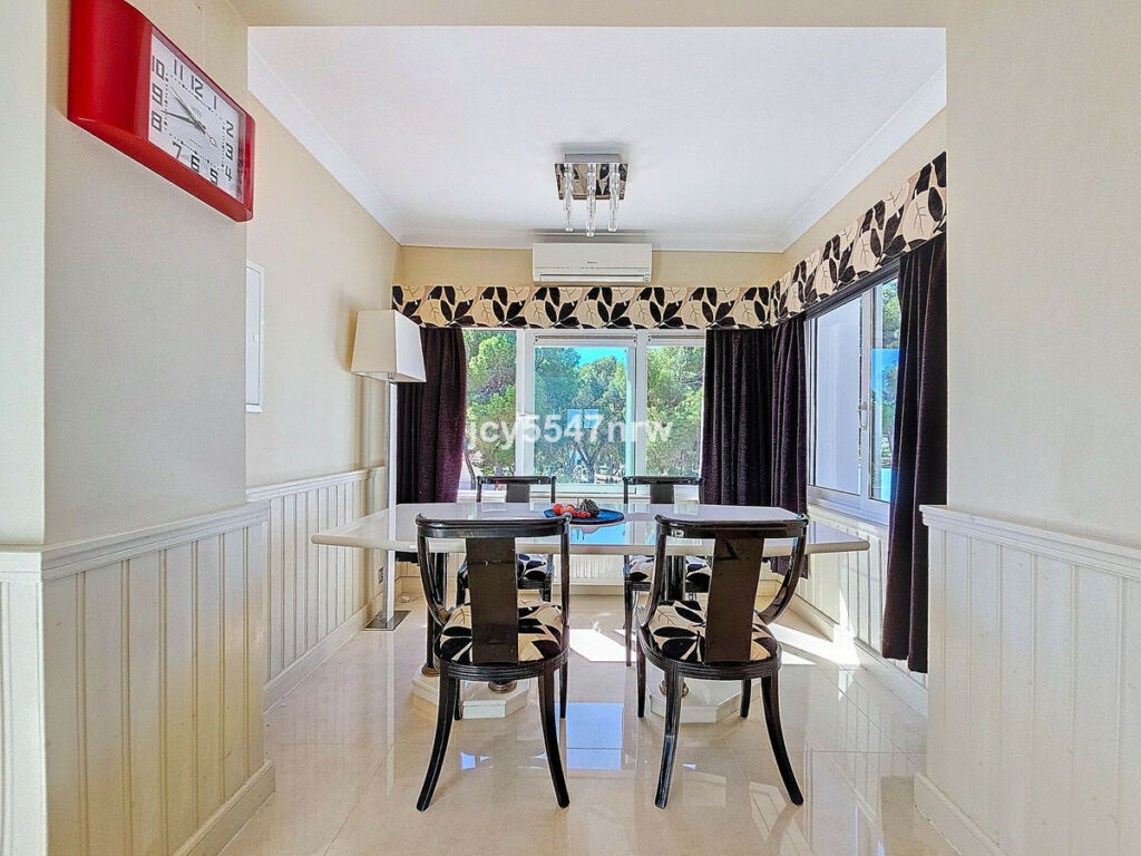 Detached Villa Moraira Alicante - image 20