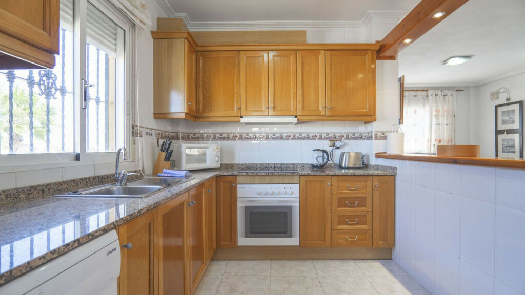 Detached Villa Villamartin Alicante - image 21