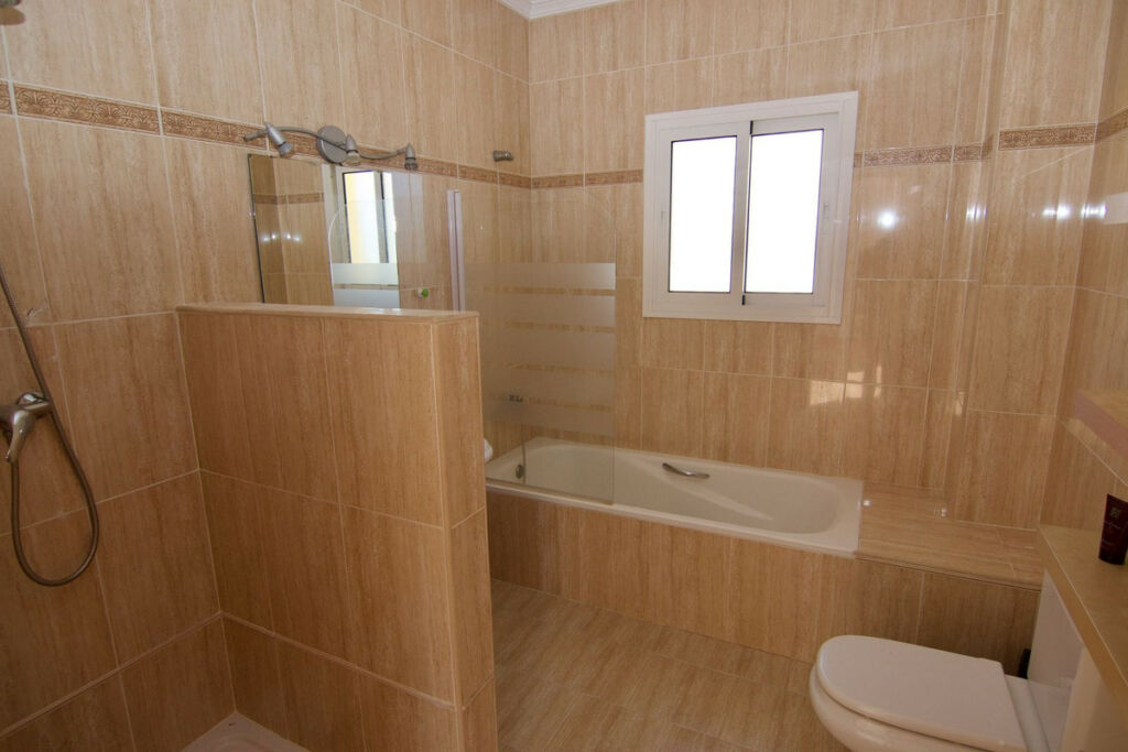 Detached Villa Alhaurín de la Torre Málaga - image 21