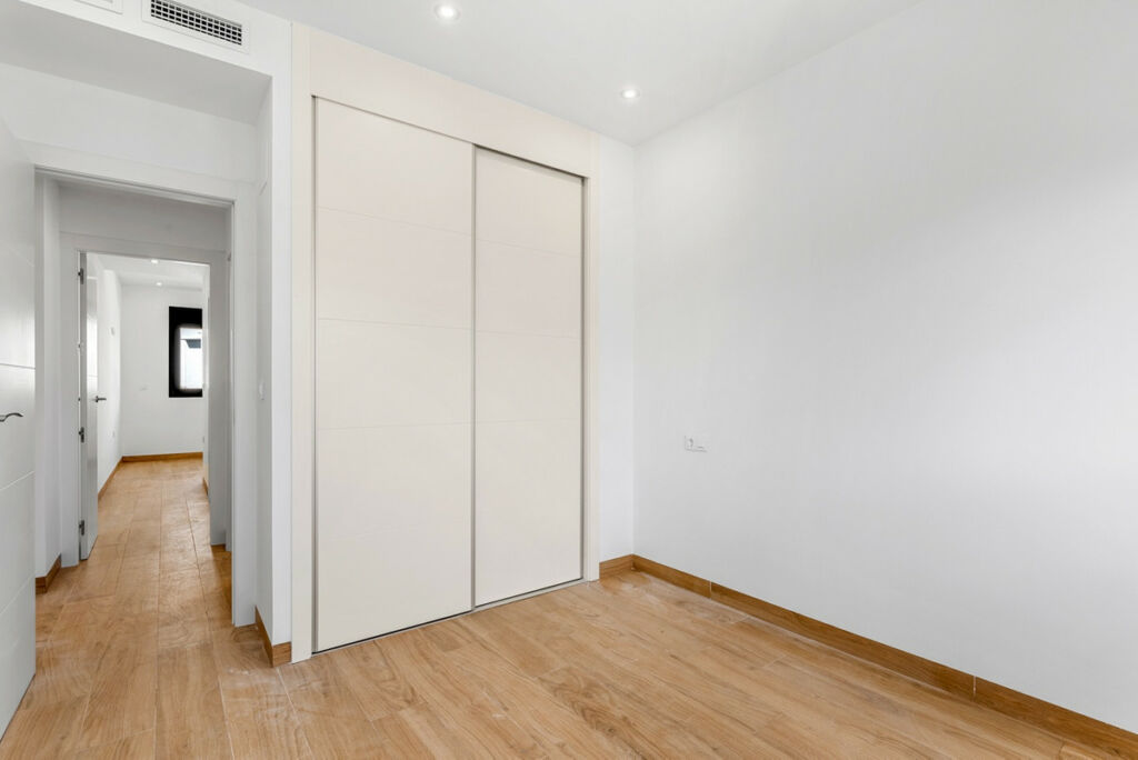 Penthouse Los Balcones Alicante - image 21
