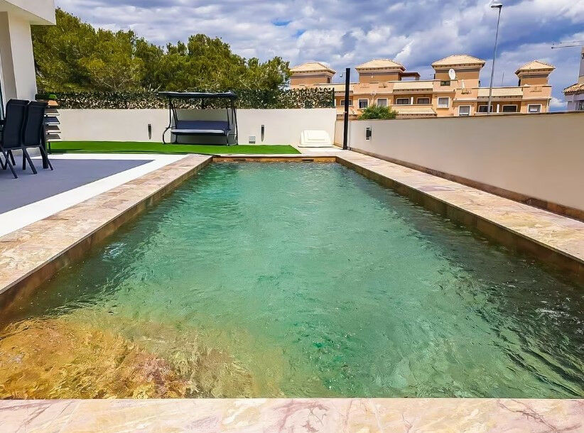 Detached Villa Villamartin Alicante - image 21