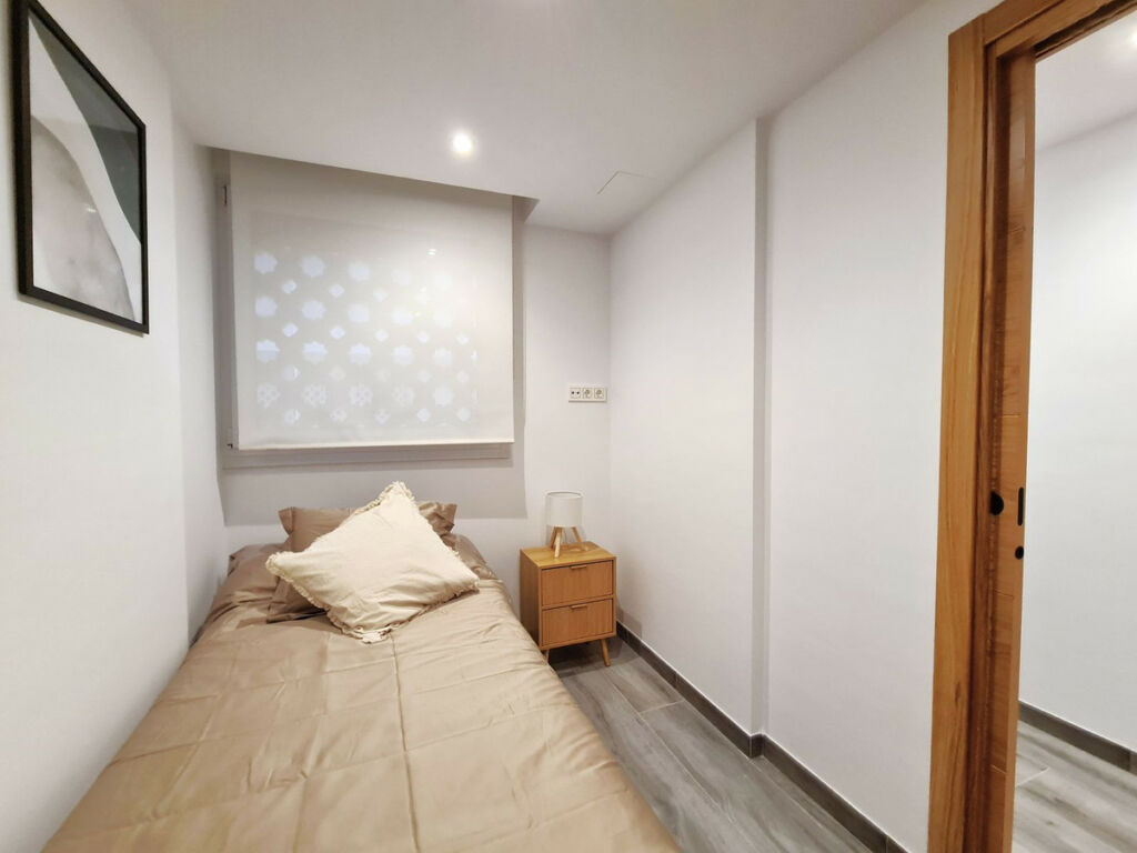 Middle Floor Apartment Estepona Málaga - image 25