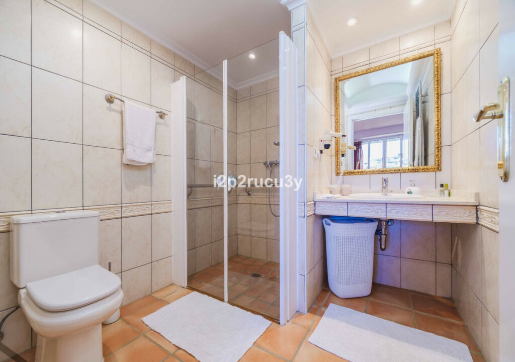 Detached Villa Moraira Alicante - image 21