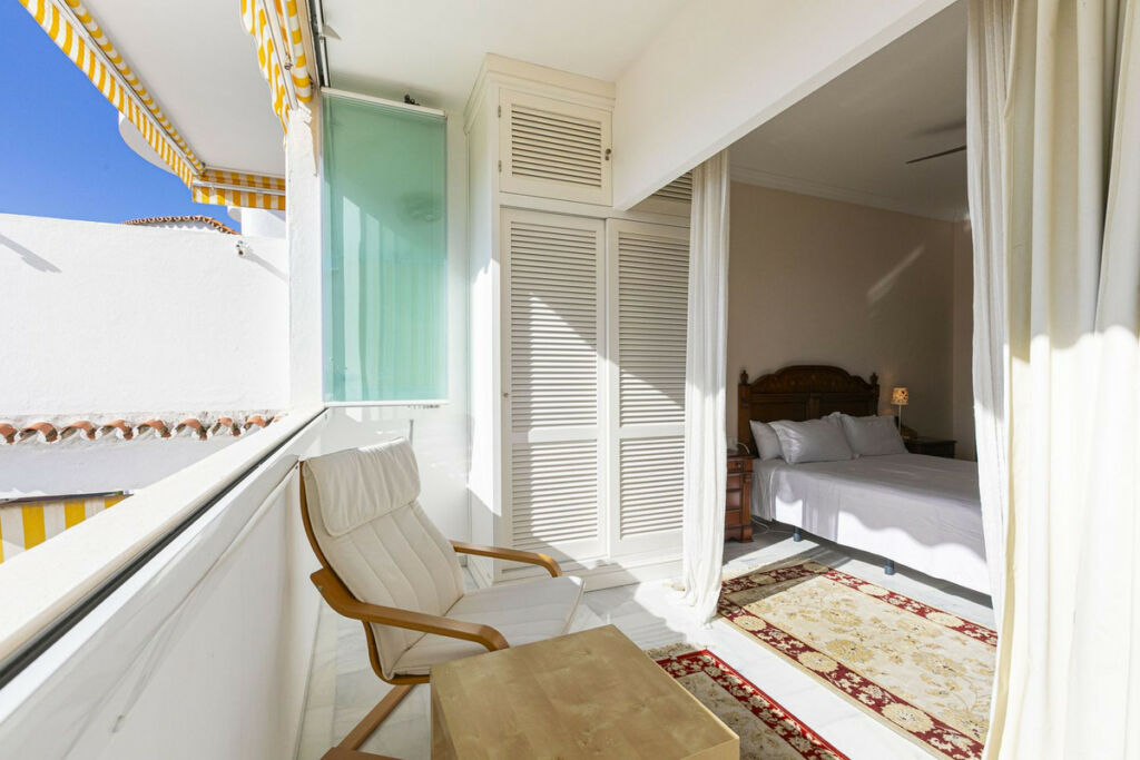 Middle Floor Apartment Nueva Andalucía Málaga - image 21