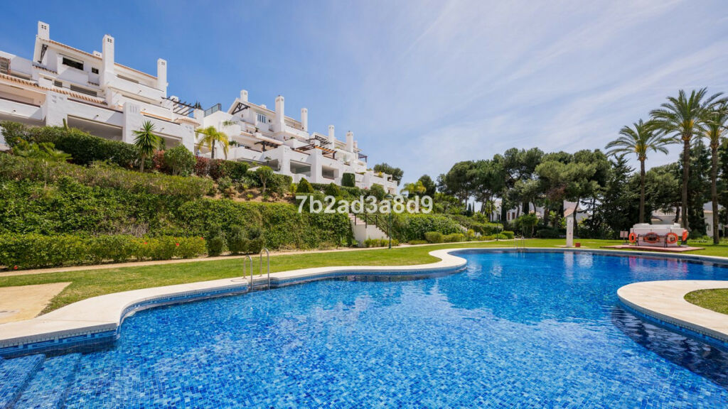 Middle Floor Apartment Los Monteros Málaga - image 21