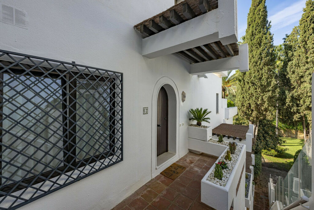 Middle Floor Apartment Marbella Málaga - image 18