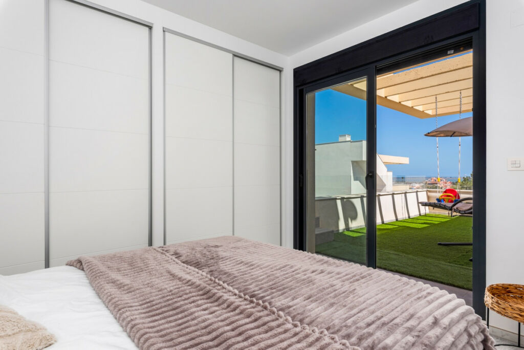 Detached Villa Los Montesinos Alicante - image 20