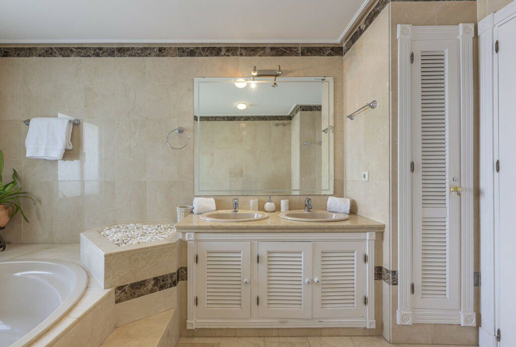 Penthouse Duplex Estepona Málaga - image 21