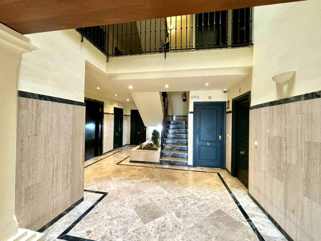 Ground Floor Apartment Puerto Banús Málaga - image 21