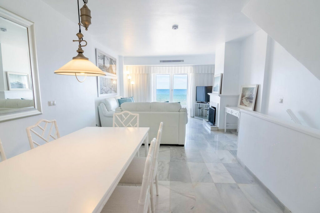 Townhouse Estepona Málaga - image 21