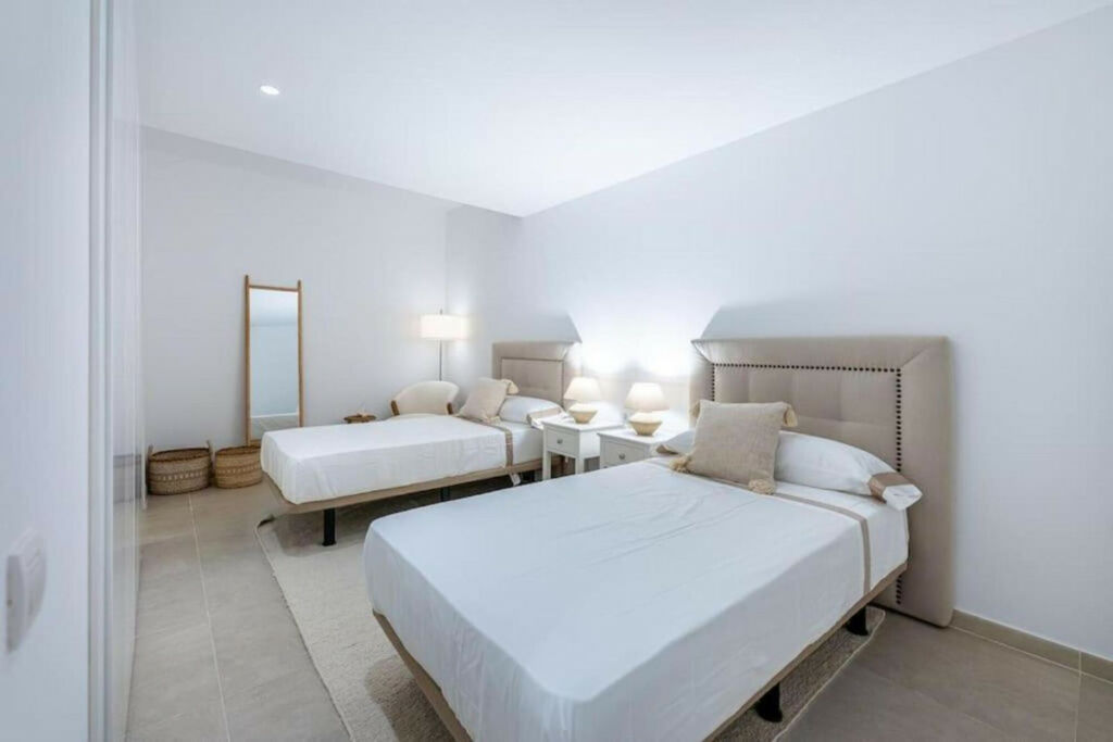 Detached Villa Río Real Málaga - image 21