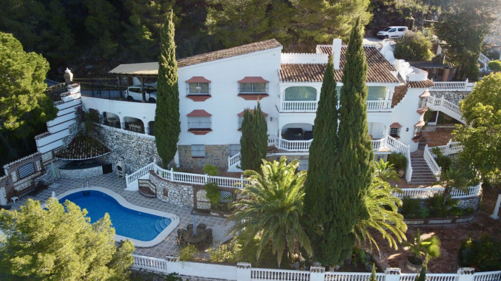 Detached Villa Mijas Málaga - image 21