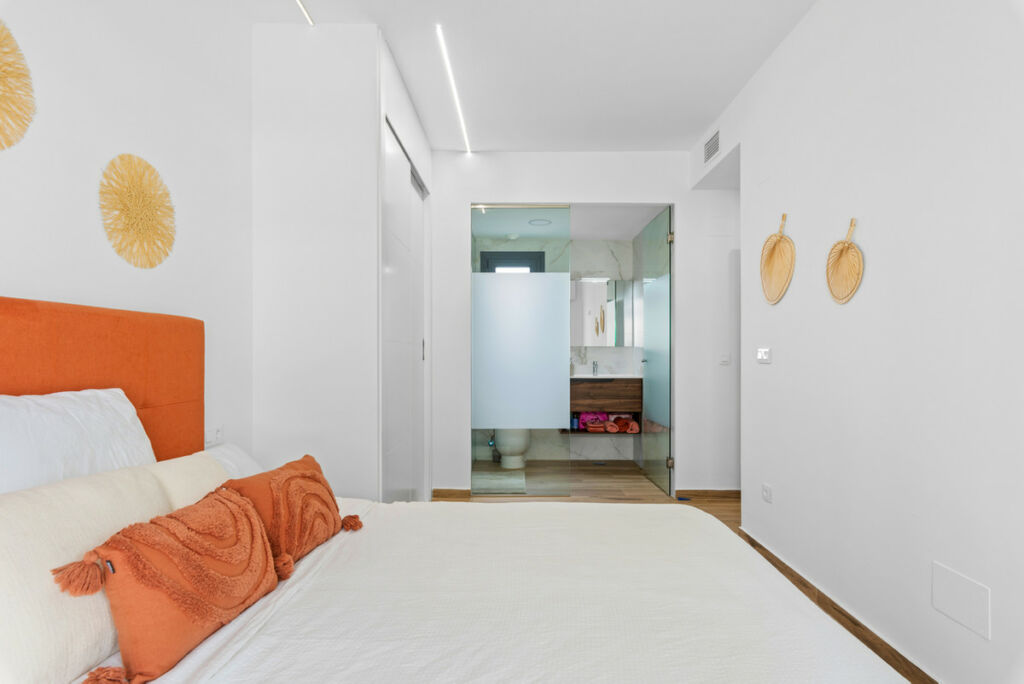 Ground Floor Apartment Villamartin Alicante - image 22