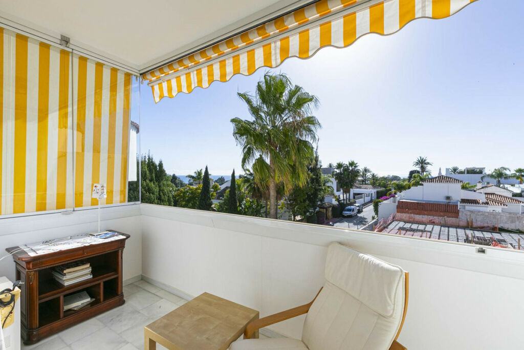 Middle Floor Apartment Nueva Andalucía Málaga - image 22