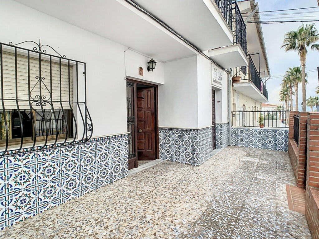 Semi-Detached House Periana Málaga - image 22