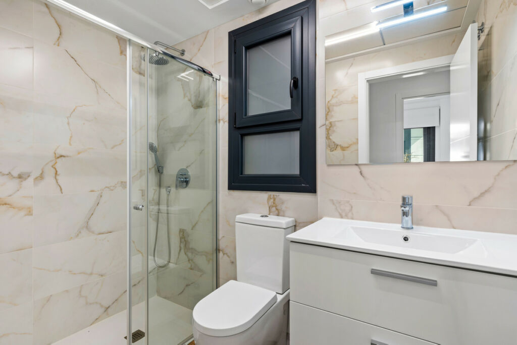 Ground Floor Apartment Villamartin Alicante - image 22