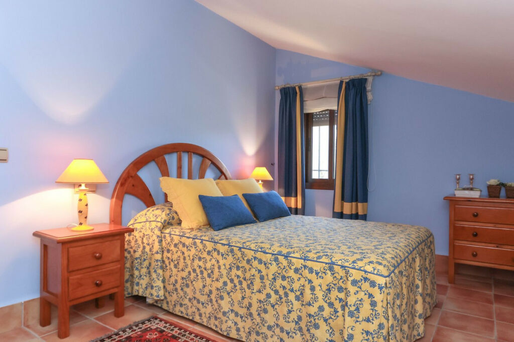 Detached Villa Guaro Málaga - image 22