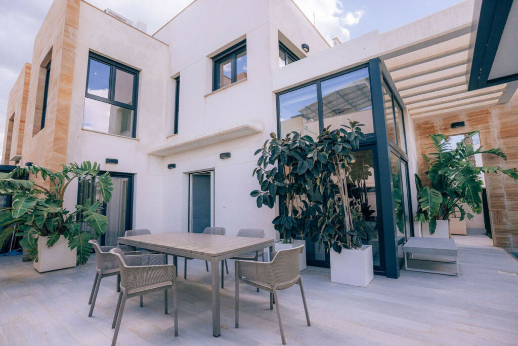 Detached Villa Lomas de Cabo Roig Alicante - image 22