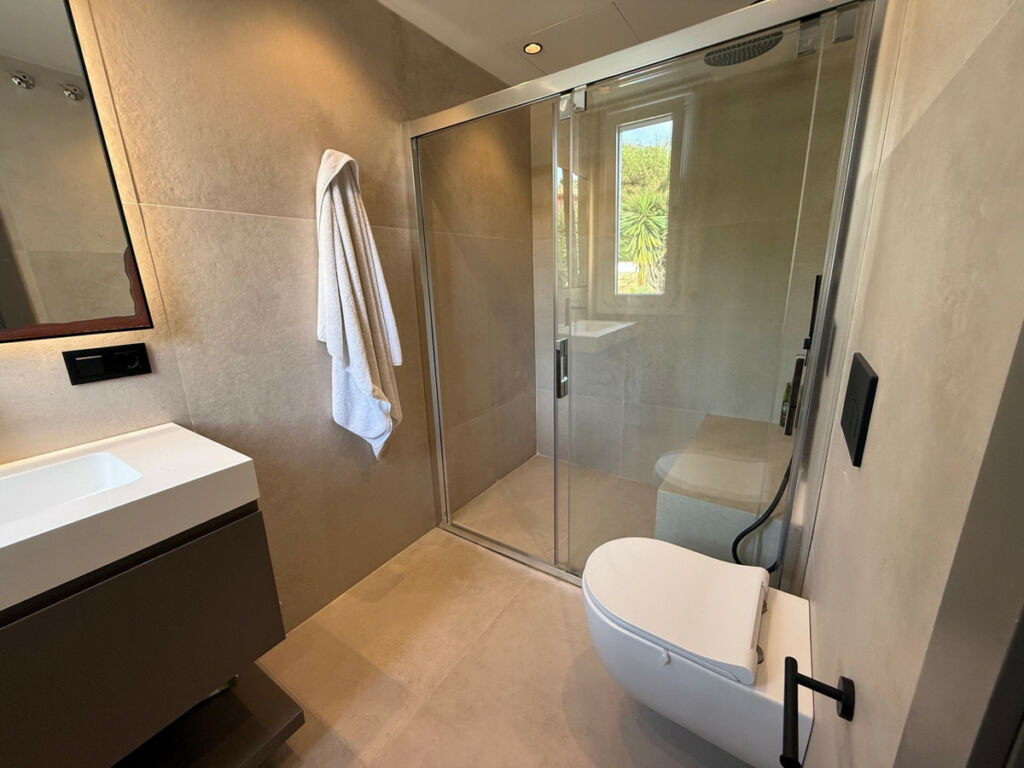 Townhouse Benahavís Málaga - image 22