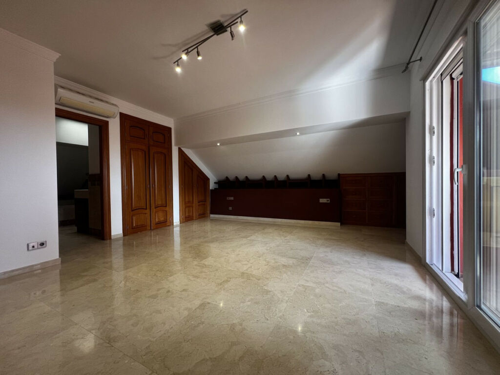 Penthouse Duplex La Cala Hills Málaga - image 22