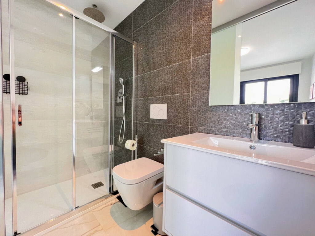 Ground Floor Apartment Los Altos Alicante - image 22