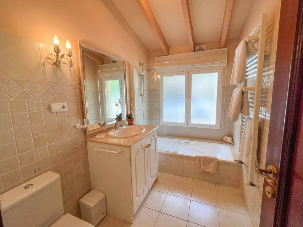 Detached Villa Altea Alicante - image 22
