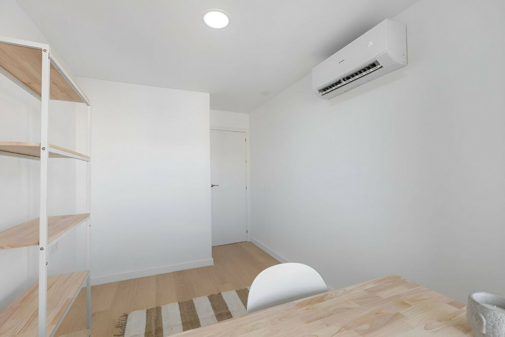 Middle Floor Apartment Torrevieja Alicante - image 23