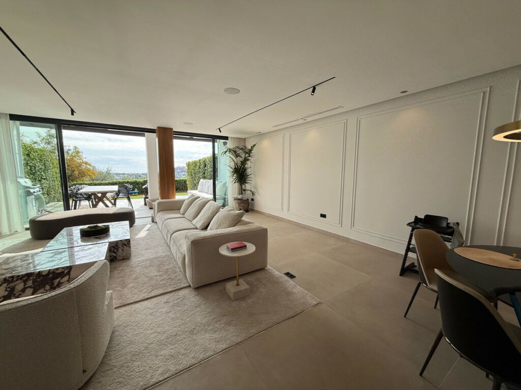 Townhouse Benahavís Málaga - image 23