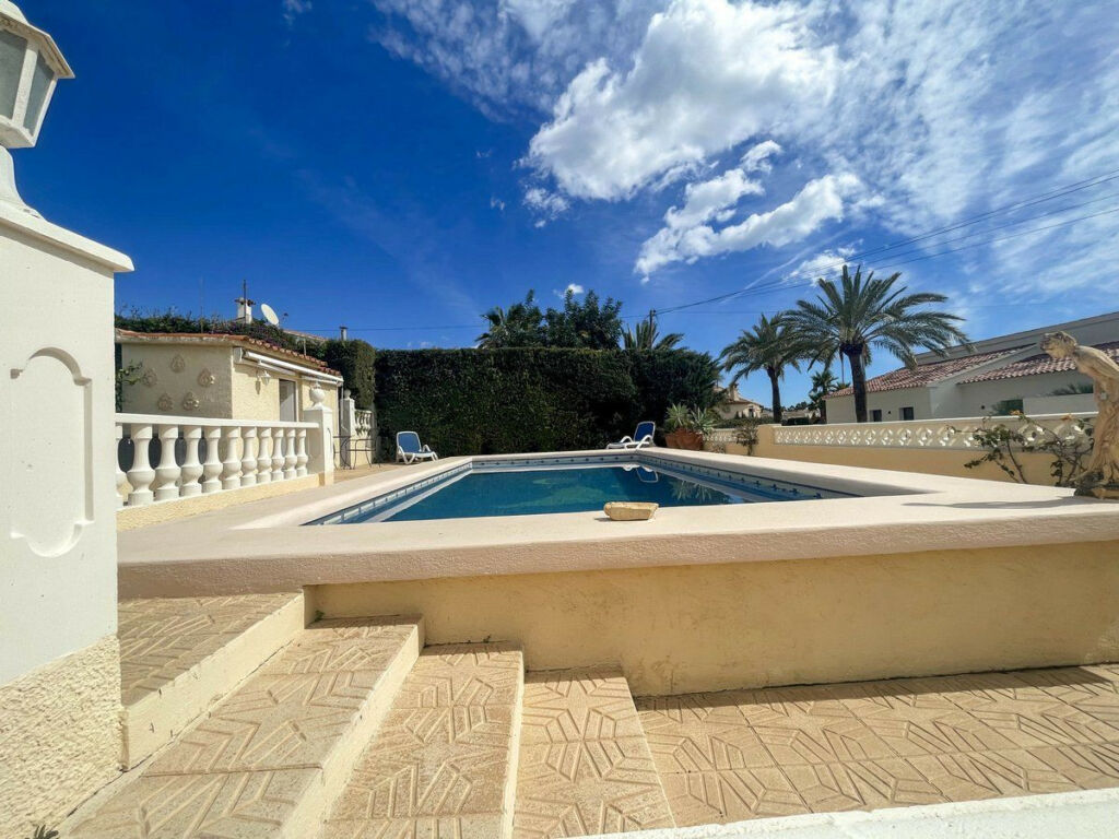Detached Villa Calpe Alicante - image 4