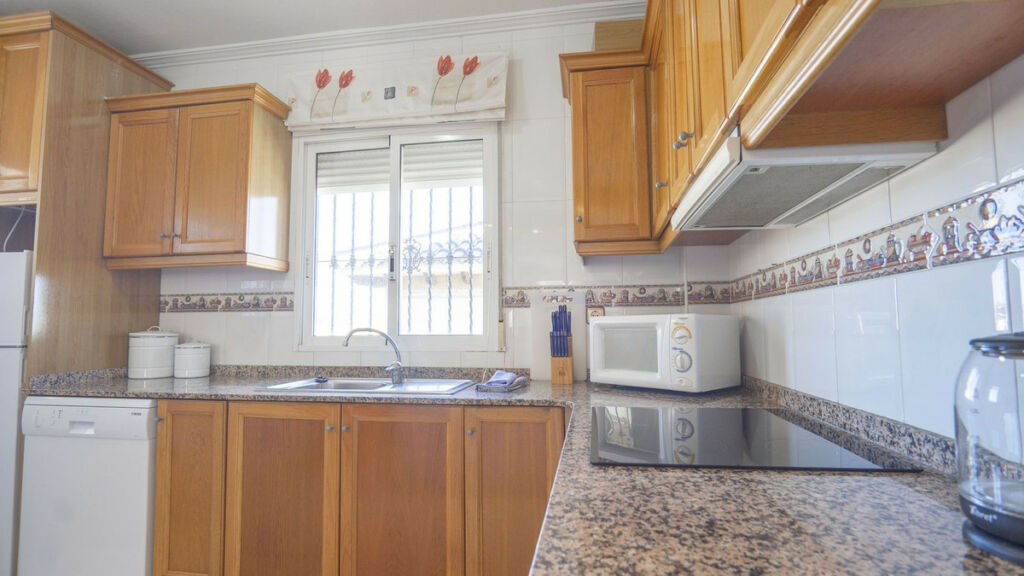 Detached Villa Villamartin Alicante - image 23