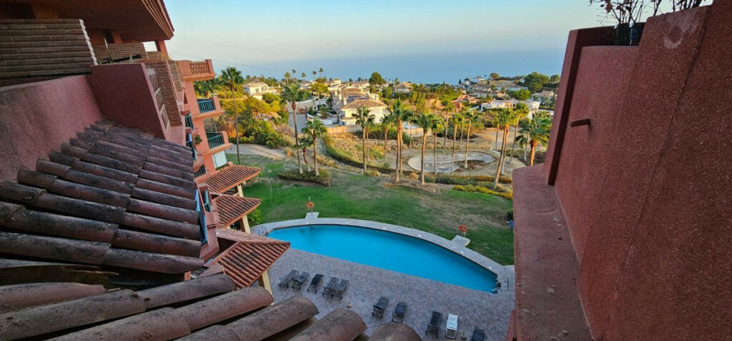 Penthouse Benalmadena Pueblo Málaga - image 23