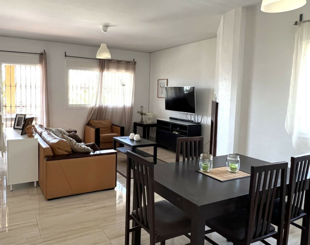 Detached Villa Canillas de Aceituno Málaga - image 23