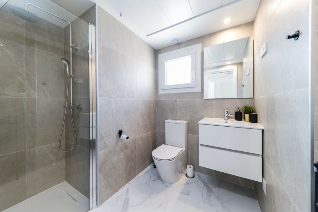 Ground Floor Apartment Punta Prima Alicante - image 12