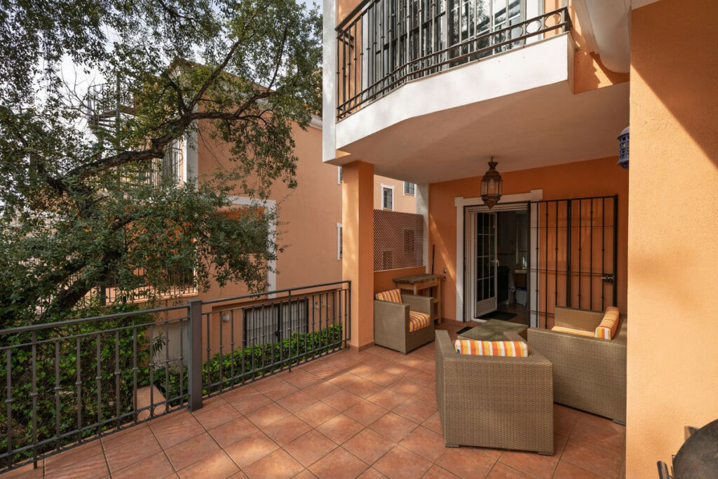 Detached Villa Elviria Málaga - image 26