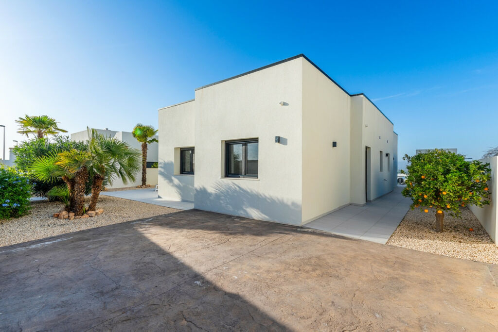 Detached Villa Benijofar Alicante - image 23