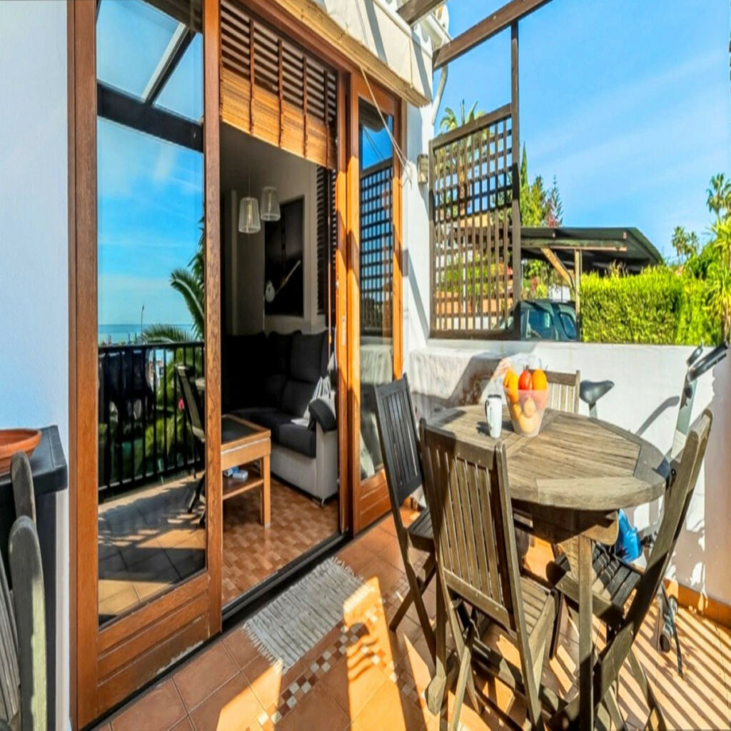 Middle Floor Apartment Estepona Málaga - image 24