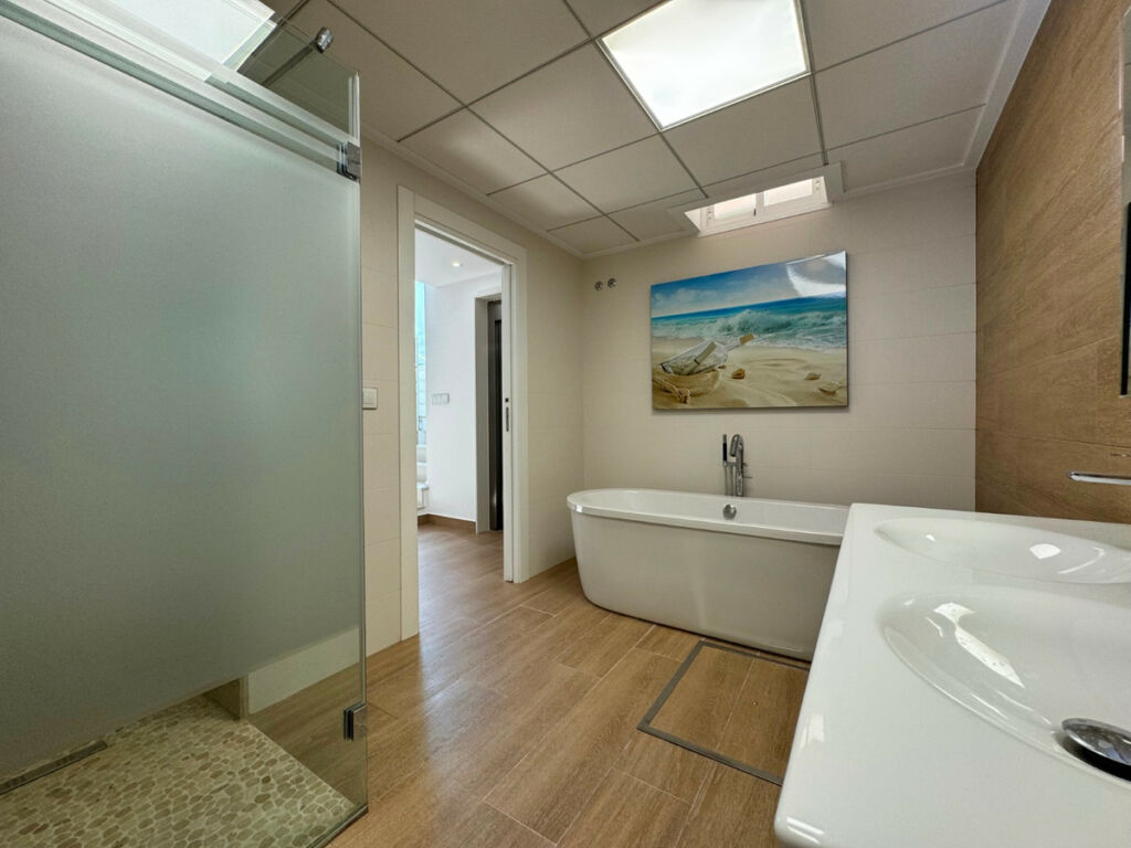 Detached Villa San Miguel de Salinas Alicante - image 24