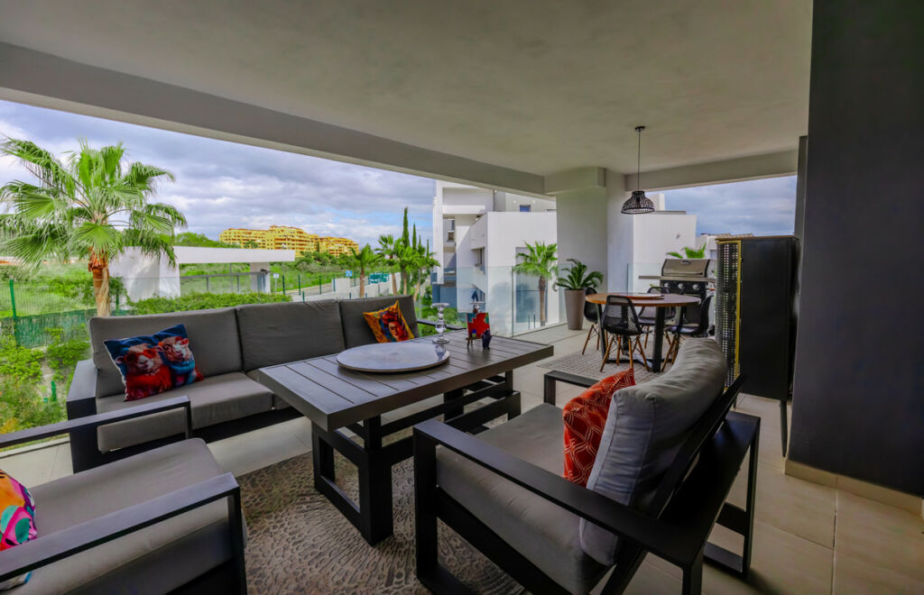 Middle Floor Apartment Estepona Málaga - image 23