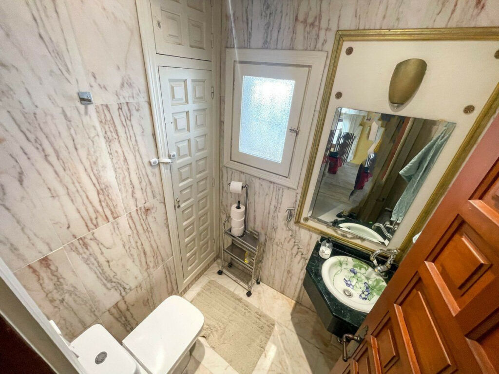 Detached Villa Montemar Alicante - image 24