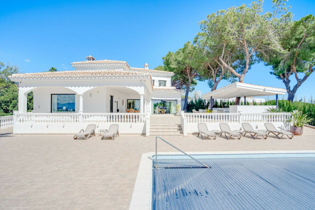 Detached Villa Elviria Málaga - image 26